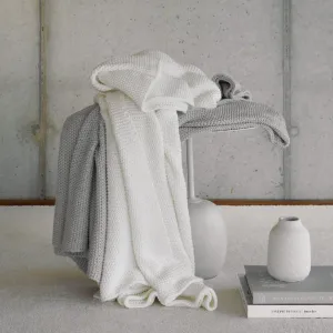 Lilium Throw