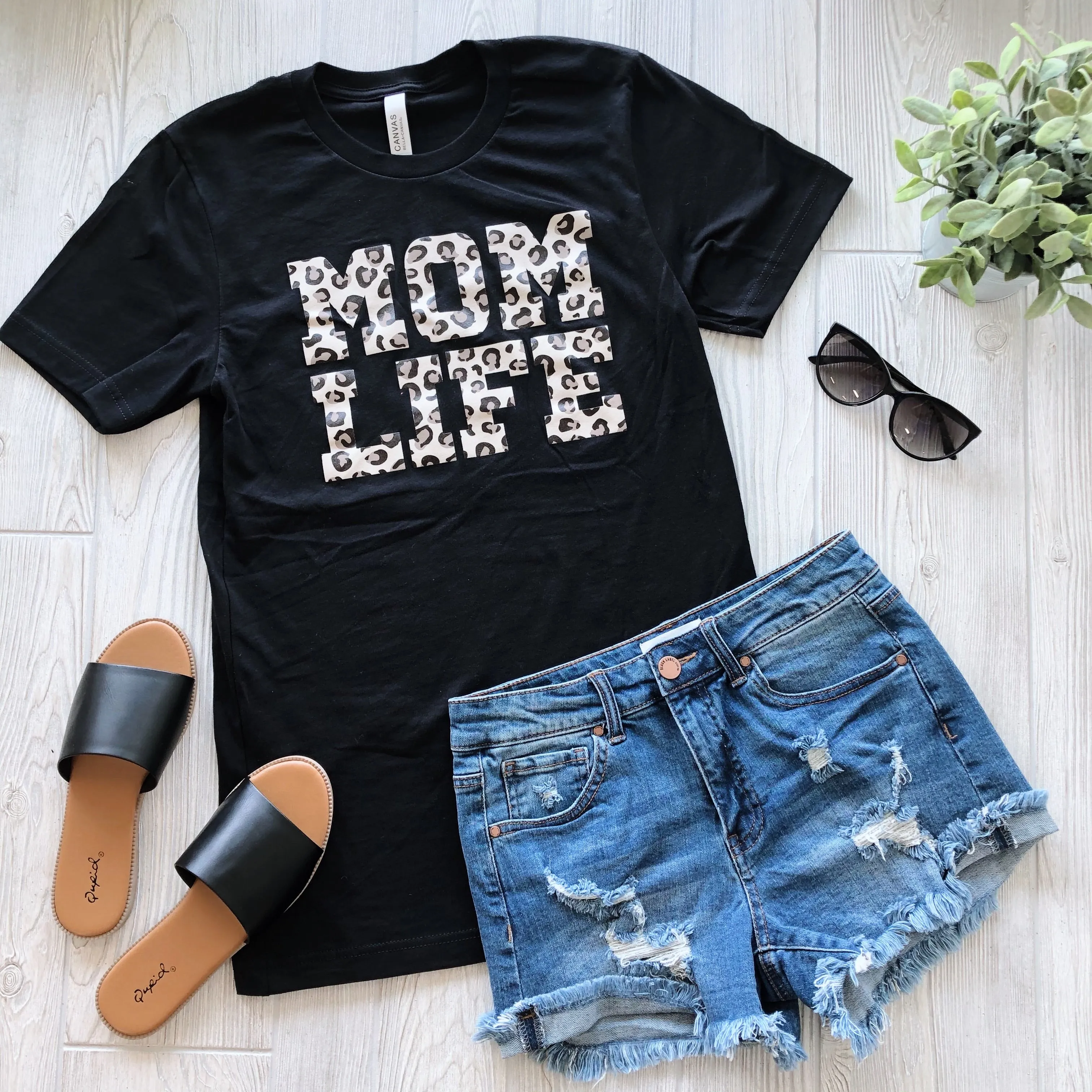 Mom Life • Cheetah Tee