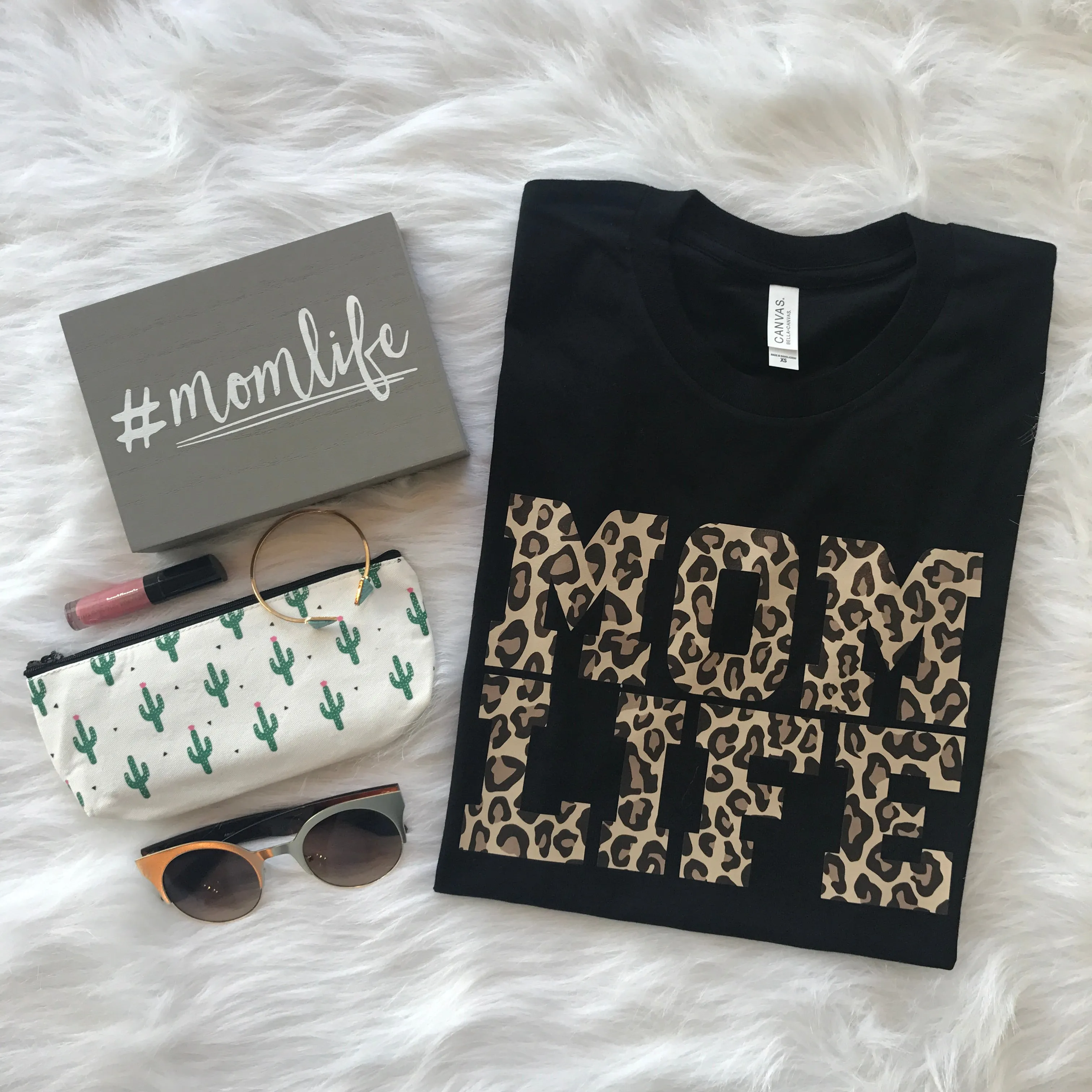 Mom Life • Cheetah Tee