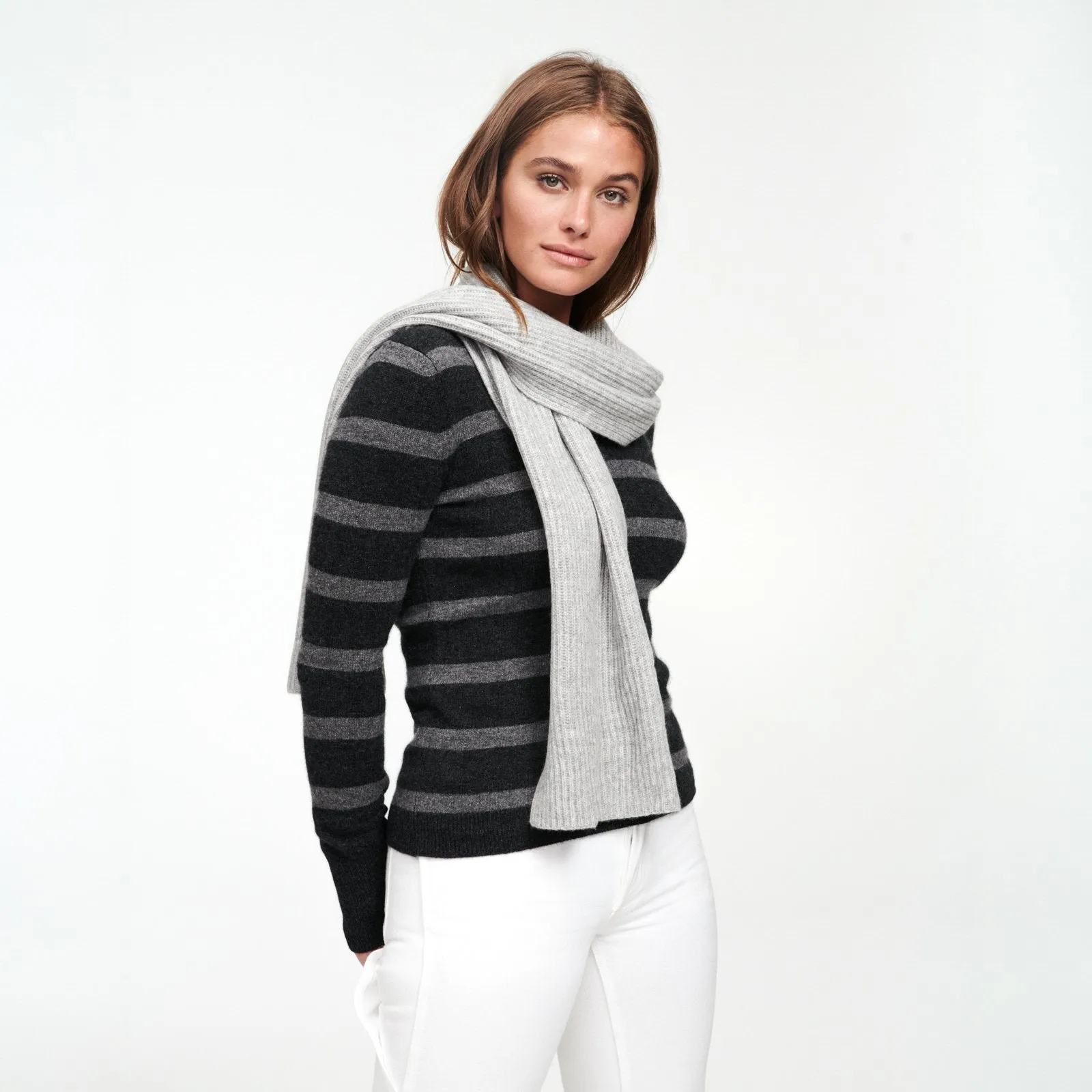 Signature Ribbed Cashmere Scarf