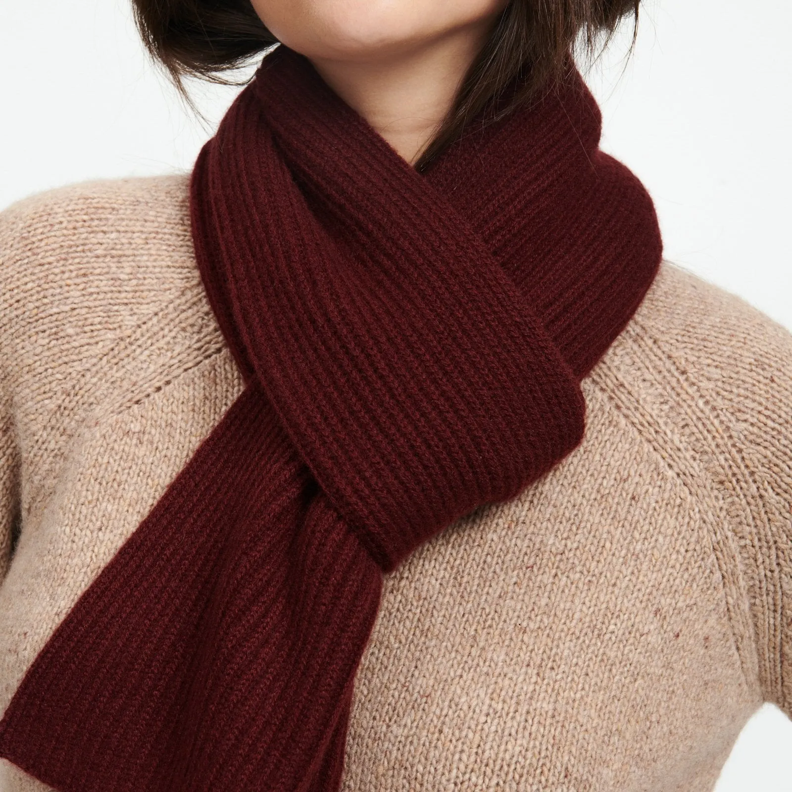 Signature Ribbed Cashmere Scarf