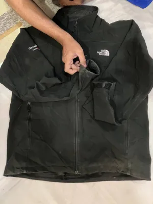 The North Face (Fleece Jackets, Waistcoat, Shell Jacket, Windbreaker) - 16 Pieces